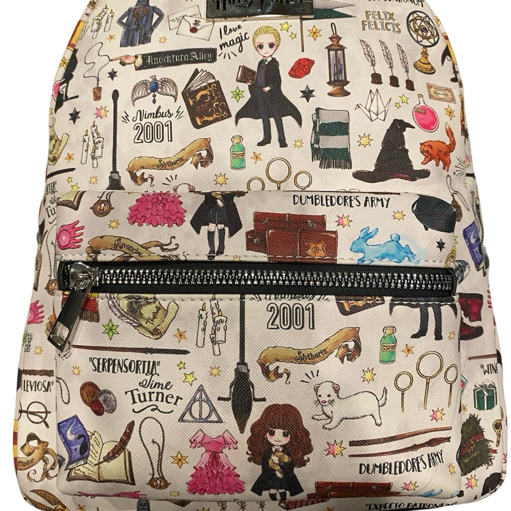 Harry Potter Bioworld Hogwarts Chibi Character Backpack - Picture 3 of 3
